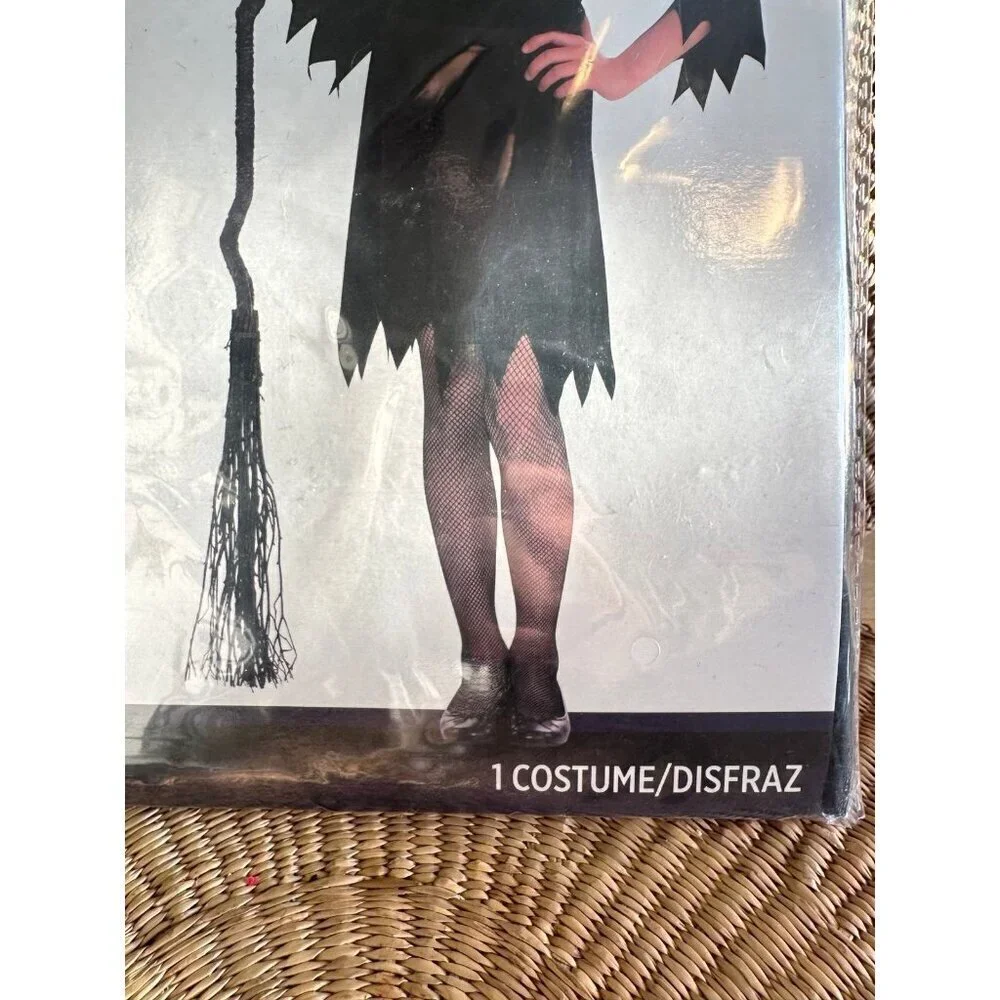 Party City comes dress